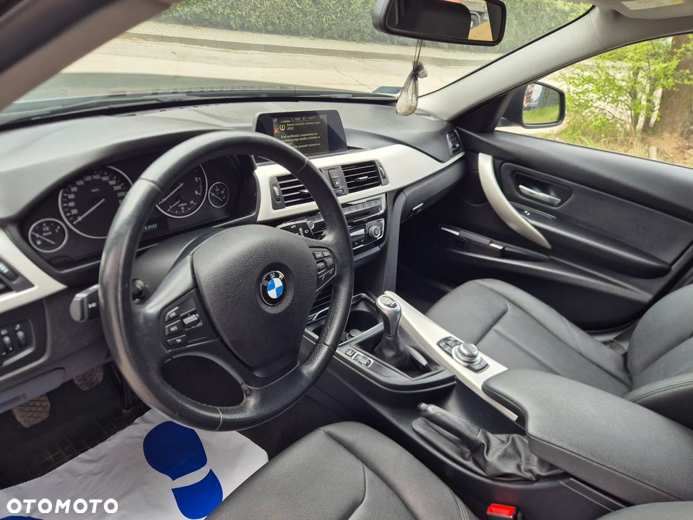 BMW Seria 3 316d Luxury Line - 14