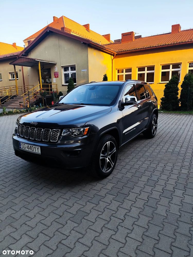 Jeep Grand Cherokee - 1