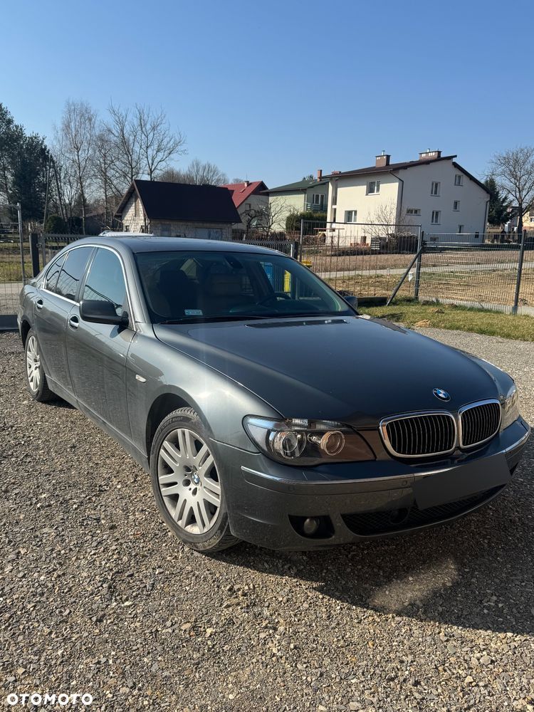 BMW Seria 7 - 8