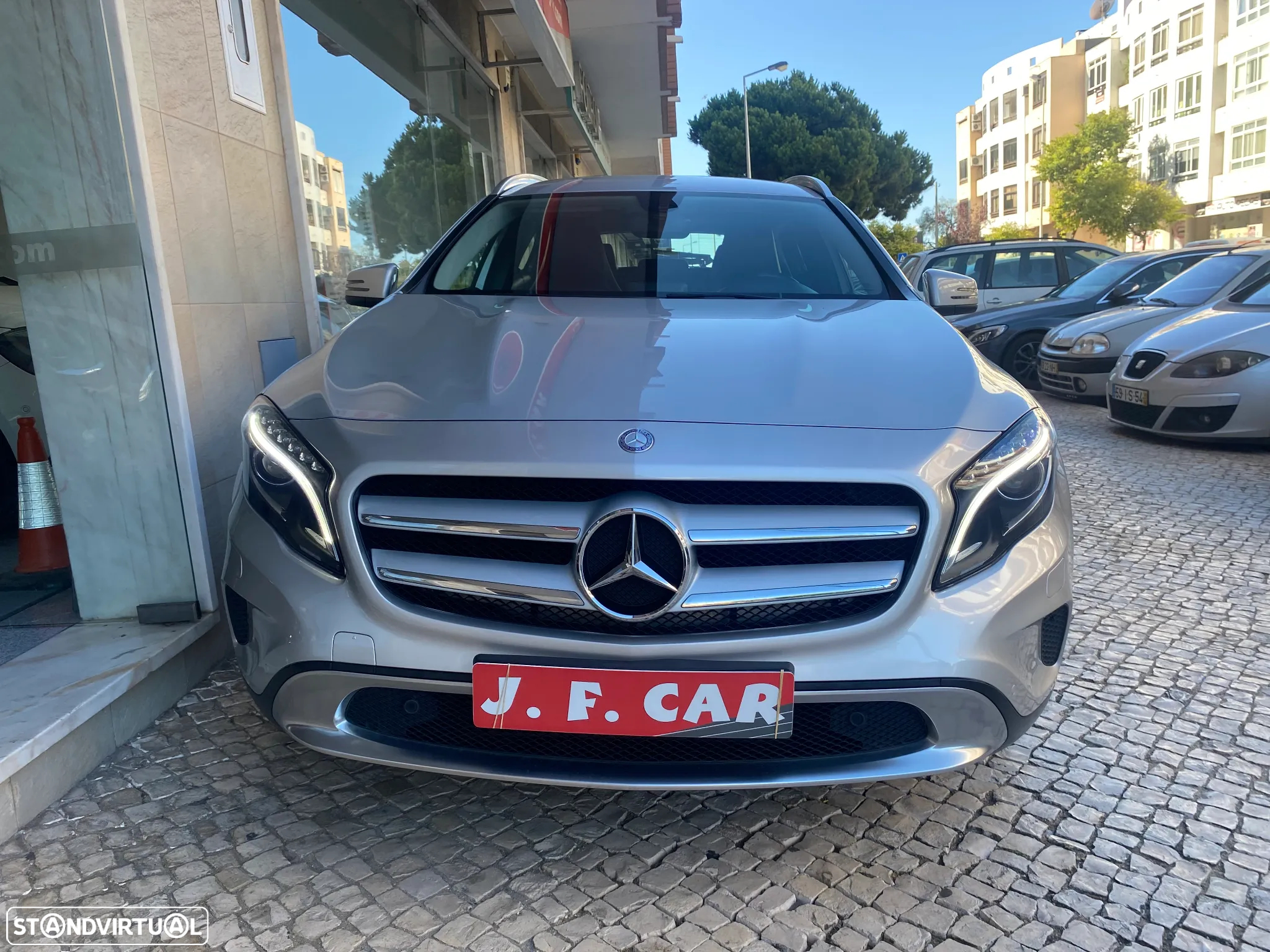 Mercedes-Benz GLA 180 (CDI) d 7G-DCT Urban - 14