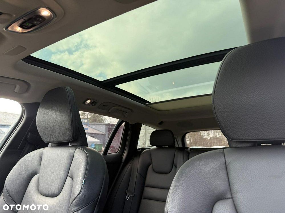 Volvo V60 Cross Country D4 AWD Geartronic Pro - 31