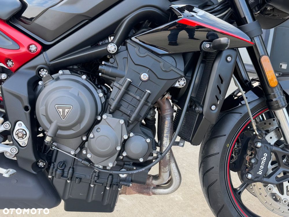 Triumph Street Triple - 9