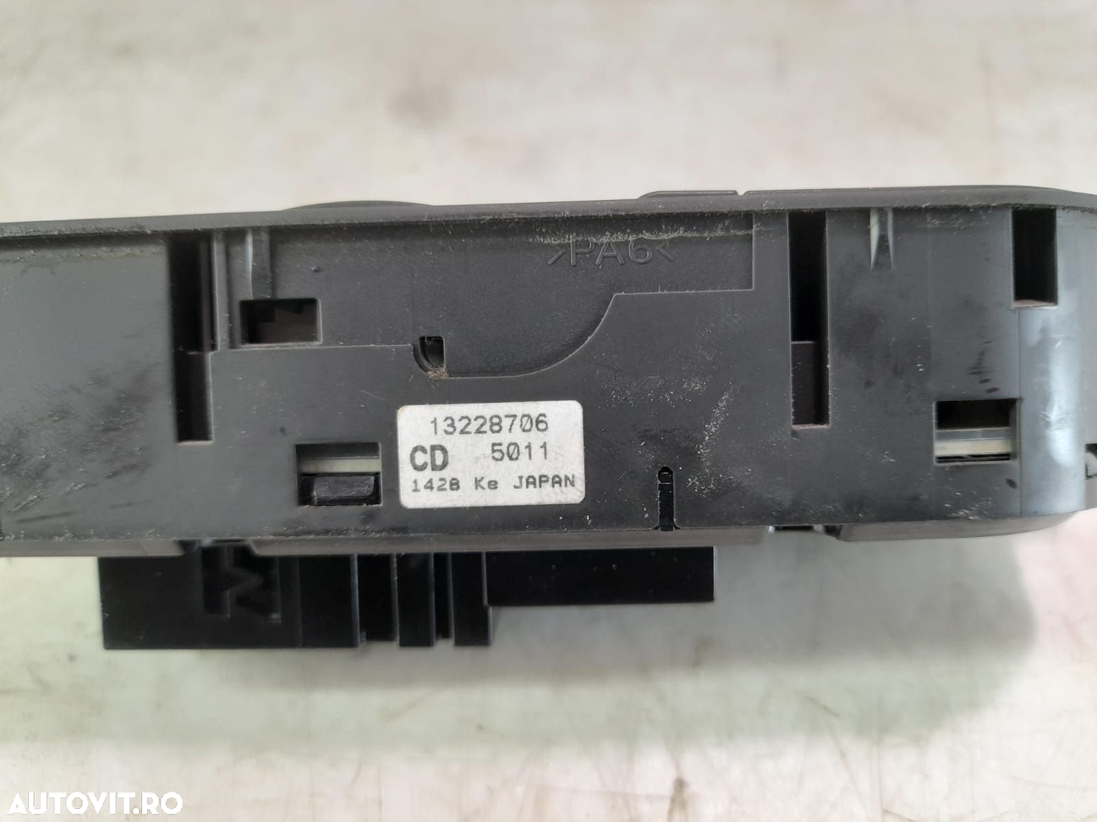 Panou butoane geam 13228706 Opel Zafira B [2005 - 2010] 1.7 cdti A17D - 2
