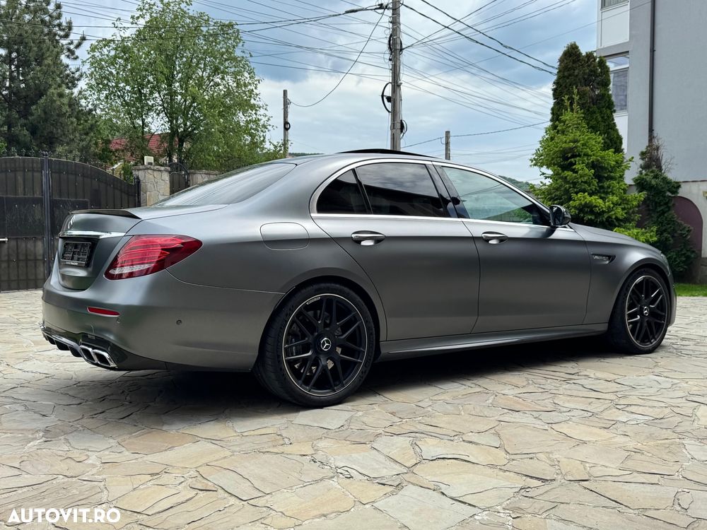 Mercedes-Benz E AMG 63 4Matic AMG Speedshift 9G-MCT - 3