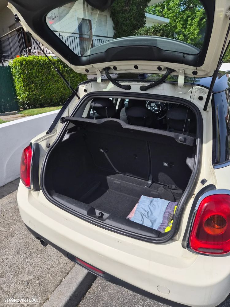 MINI 5 Portas Cooper D - 17