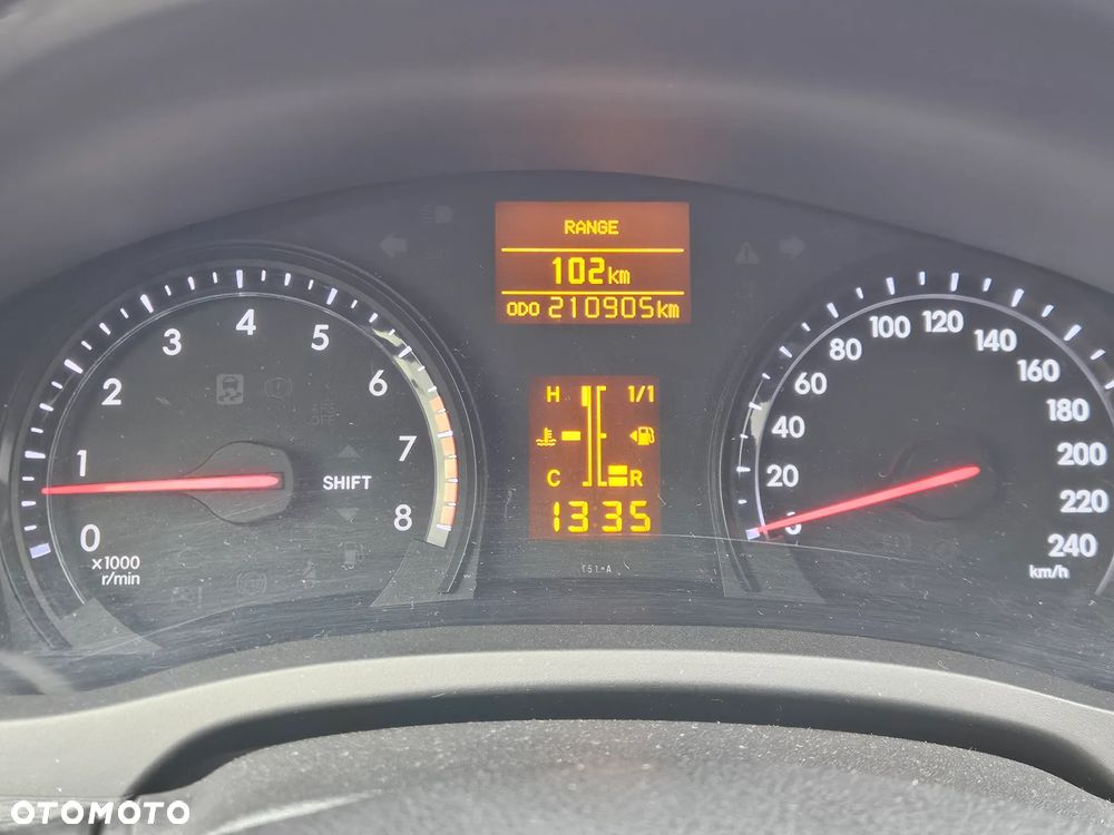 Toyota Avensis 1.8 Premium - 21