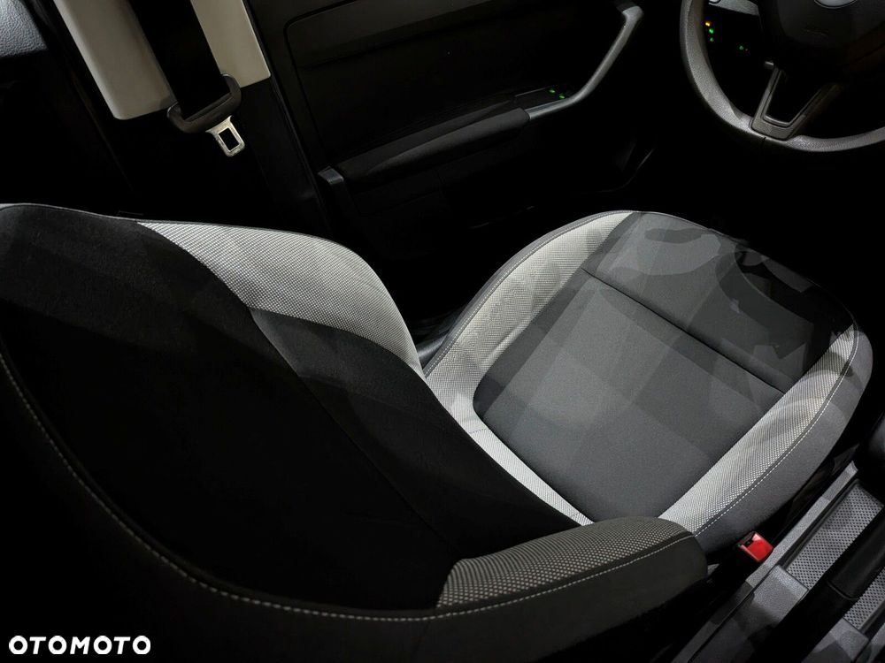 Skoda Fabia 1.0 Ambition - 12