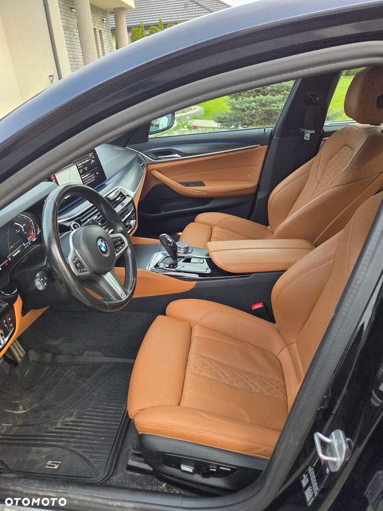 BMW Seria 5 530i mHEV M Sport sport - 10