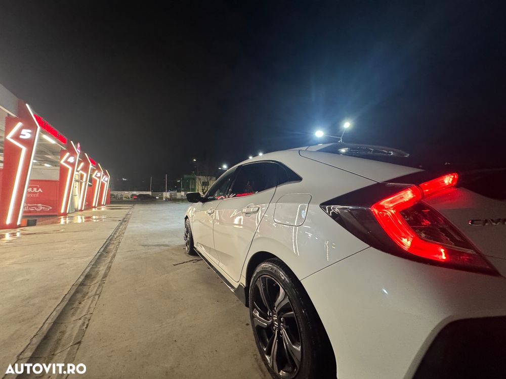 Honda Civic 1.5 VTEC Turbo CVT Sport Plus - 8