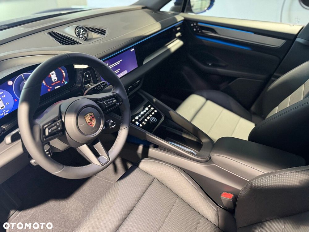 Porsche Macan - 11