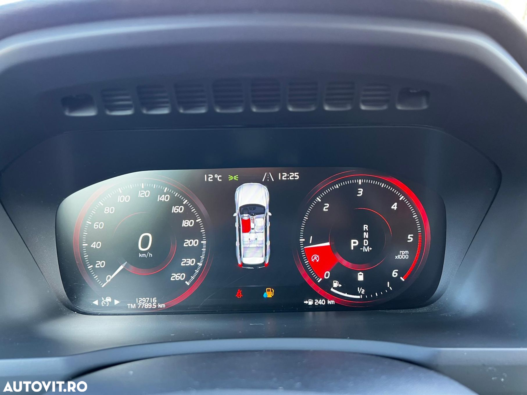 Volvo XC 90 B5 MHEV AWD 5 locuri Momentum Pro - 14
