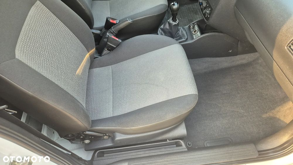 Opel Combo Tour Cosmo - 6