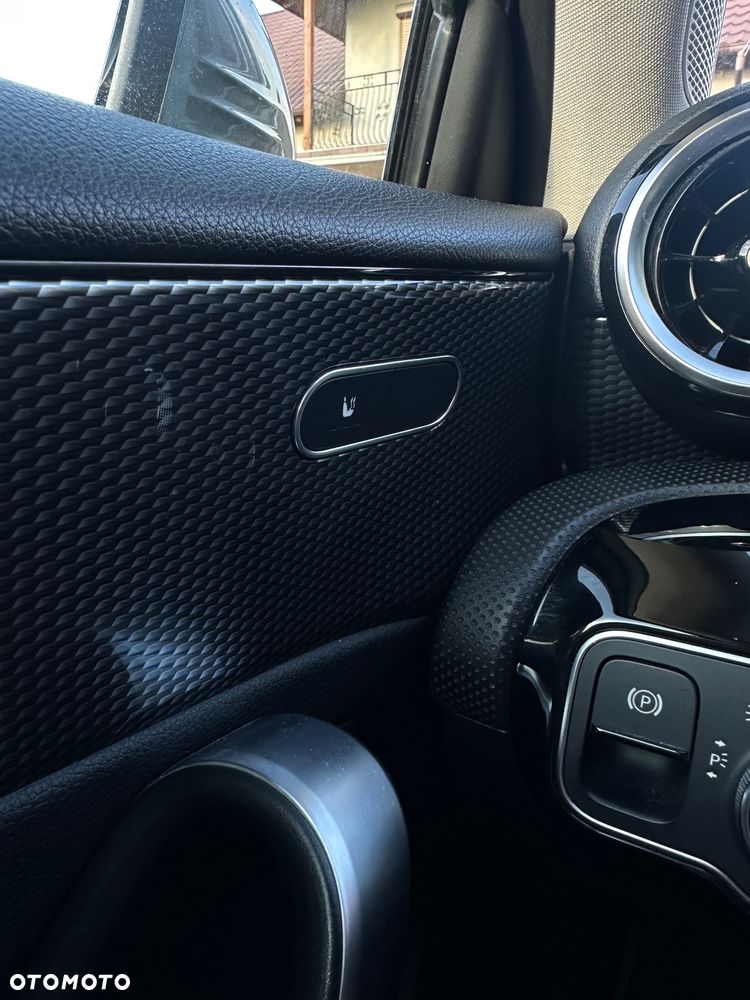 Mercedes-Benz Klasa A 180 d 7G-DCT - 7