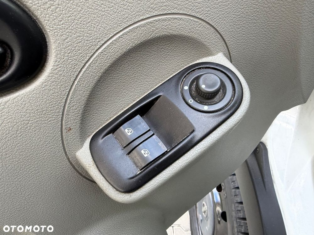 Nissan interstar - 11