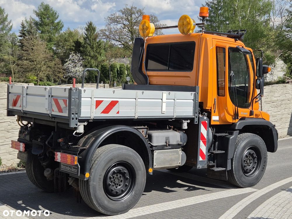 Unimog U400 Ciągnik - 3