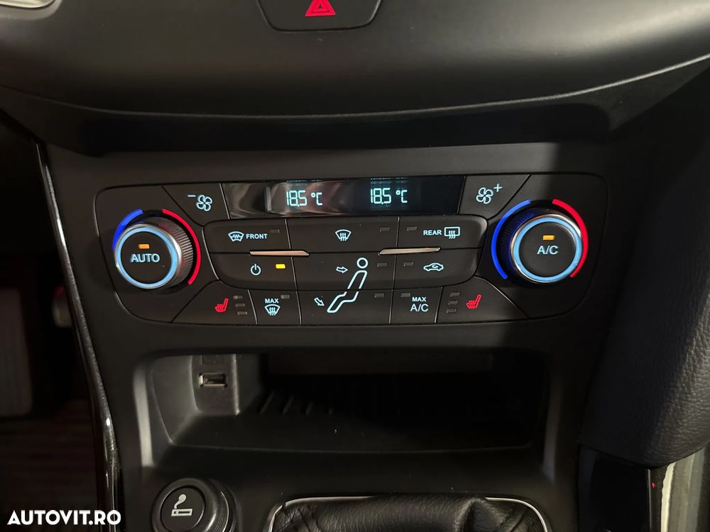 Ford Focus - 19