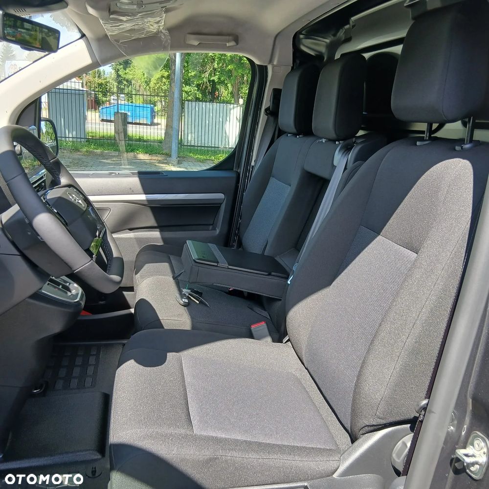 Opel Vivaro - 12