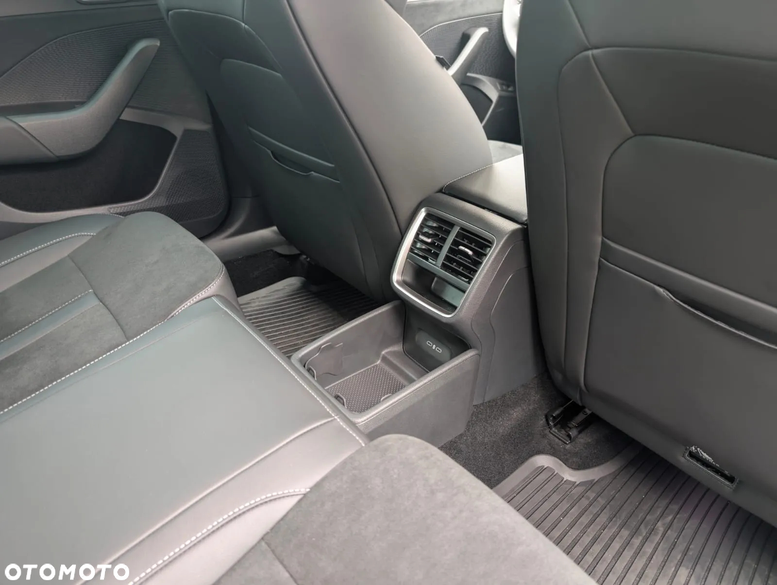 Skoda Octavia 2.0 TDI Selection DSG - 16