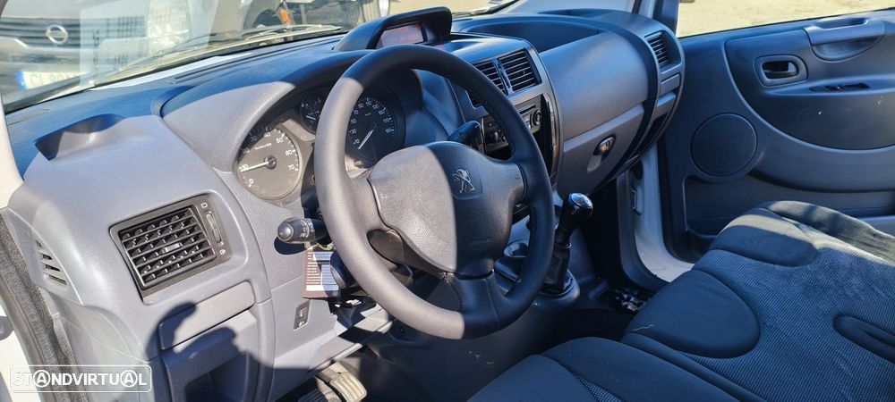 Peugeot EXPERT 1.6 HDI LONGA - 12