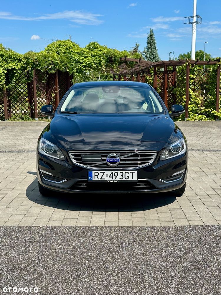 Volvo S60 - 2