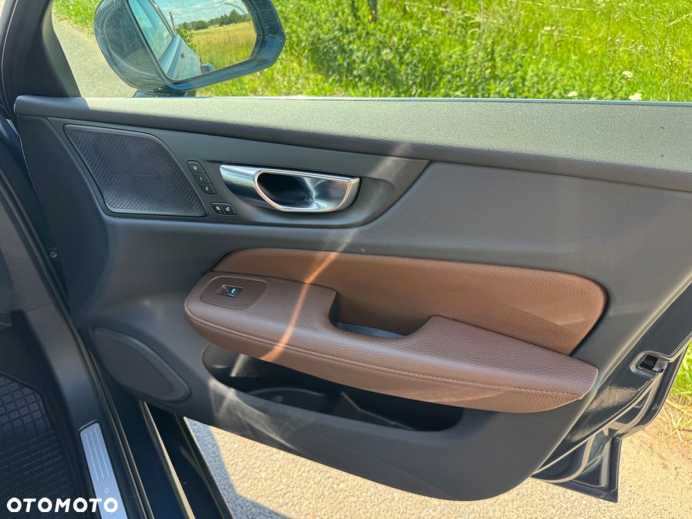 Volvo V60 B4 D Inscription - 19