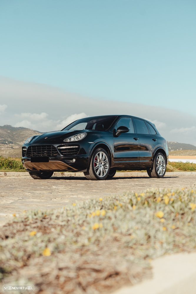 Porsche Cayenne Turbo - 7