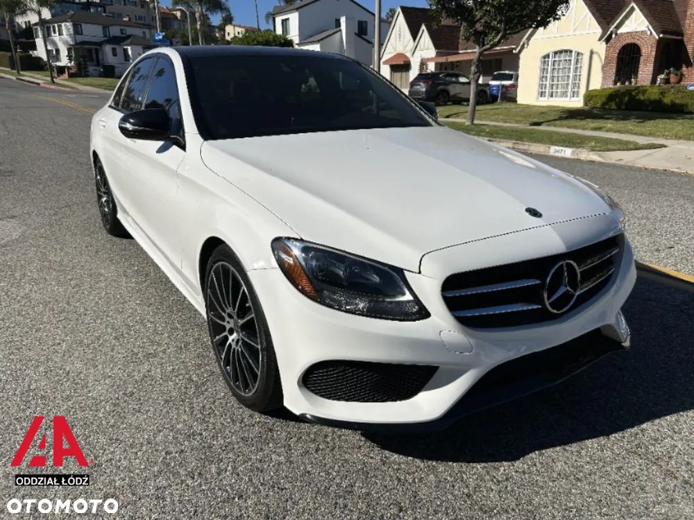 Mercedes-Benz Klasa C 300 9G-TRONIC - 2