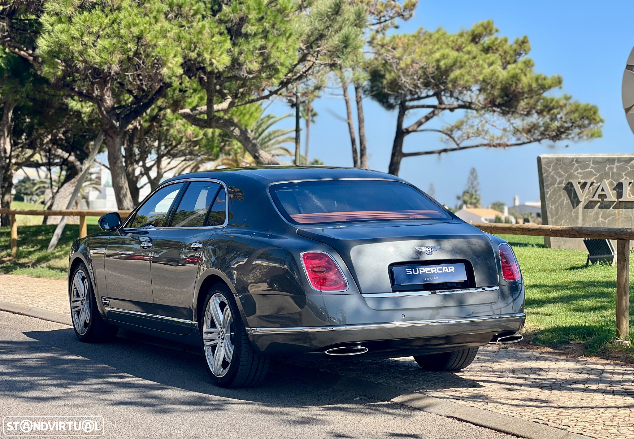 Bentley Mulsanne Standard - 9