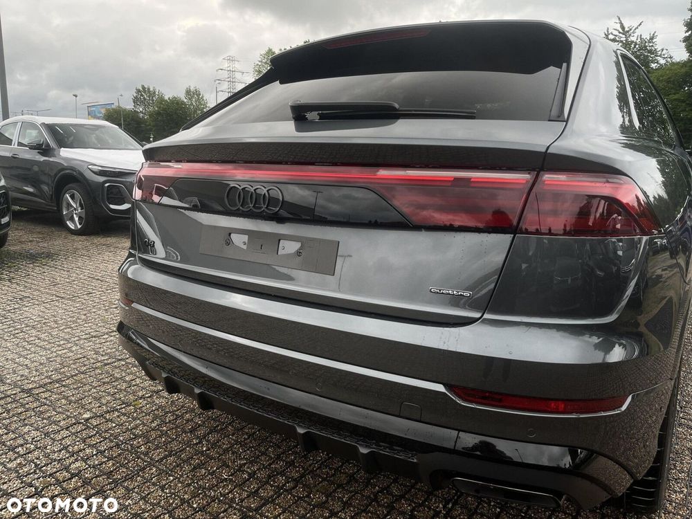Audi Q8 - 9