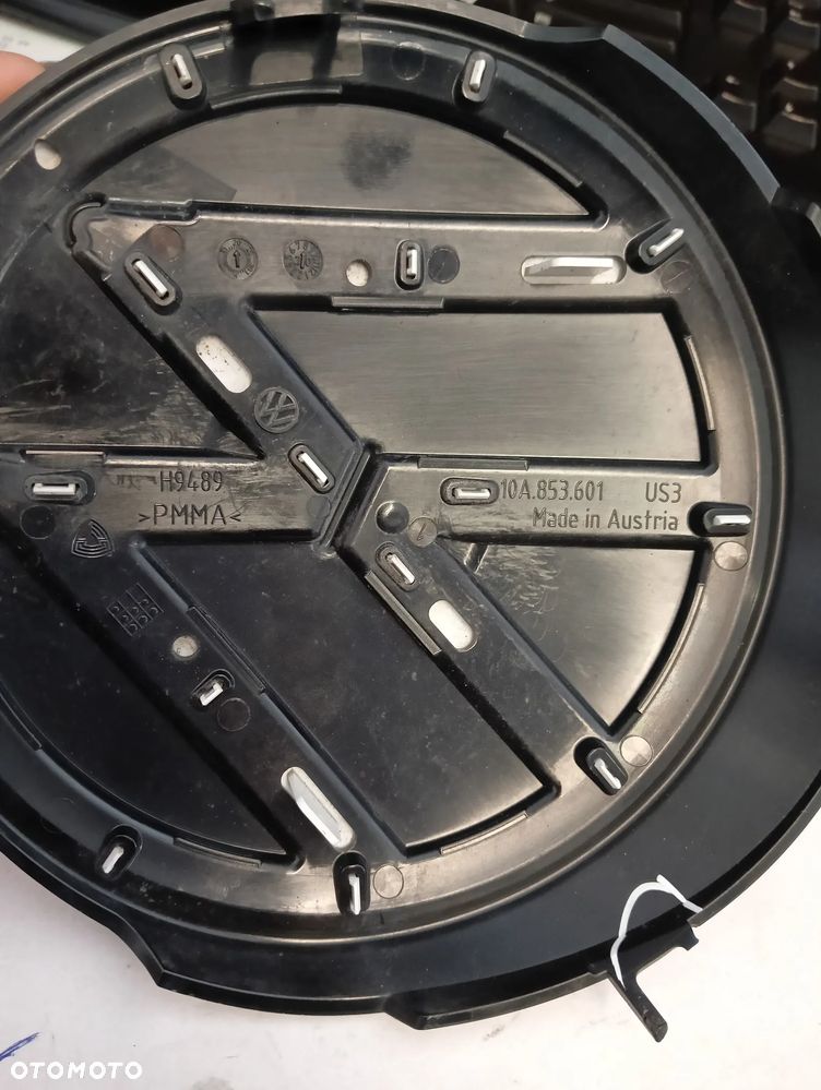 ZNACZEK LOGO EMBLEMAT 10A853601 VW VOLKSWAGEN - 3