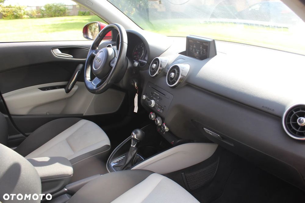 Audi A1 Sportback 1.4 TFSI S tronic Ambition - 24