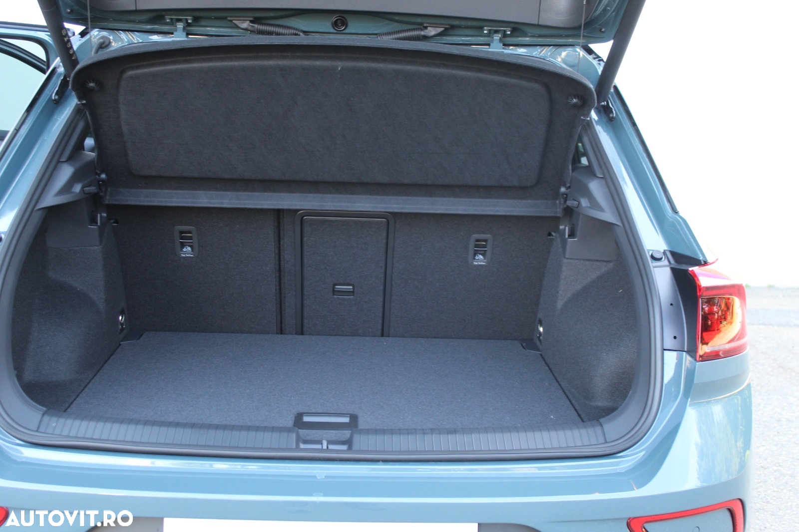 Volkswagen T-ROC 1.5 TSI DSG Style - 17