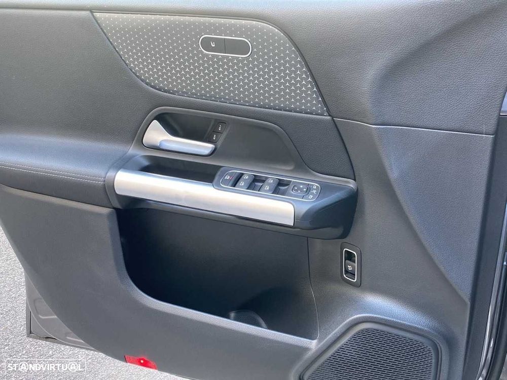 Mercedes-Benz B 180 d - 16