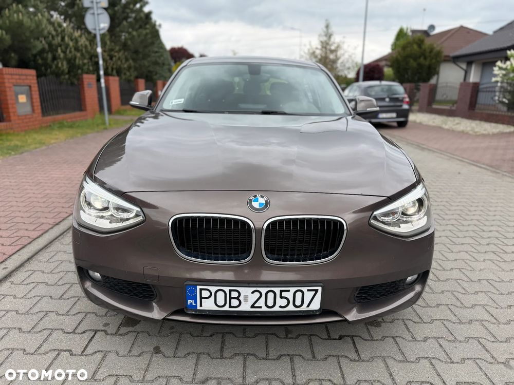 BMW Seria 1 120d - 24