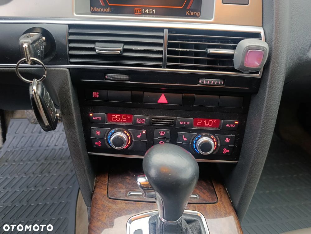 Audi A6 Allroad - 22