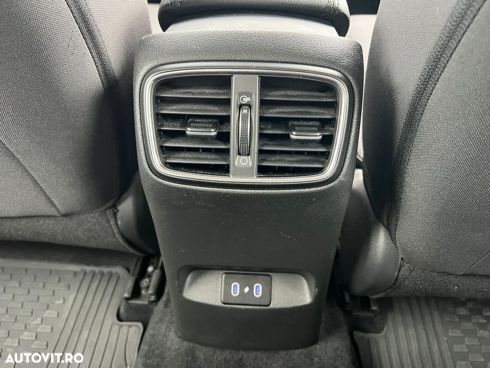 Hyundai i30 1.5 T-GDI 140CP M/T MHEV Highway - 14