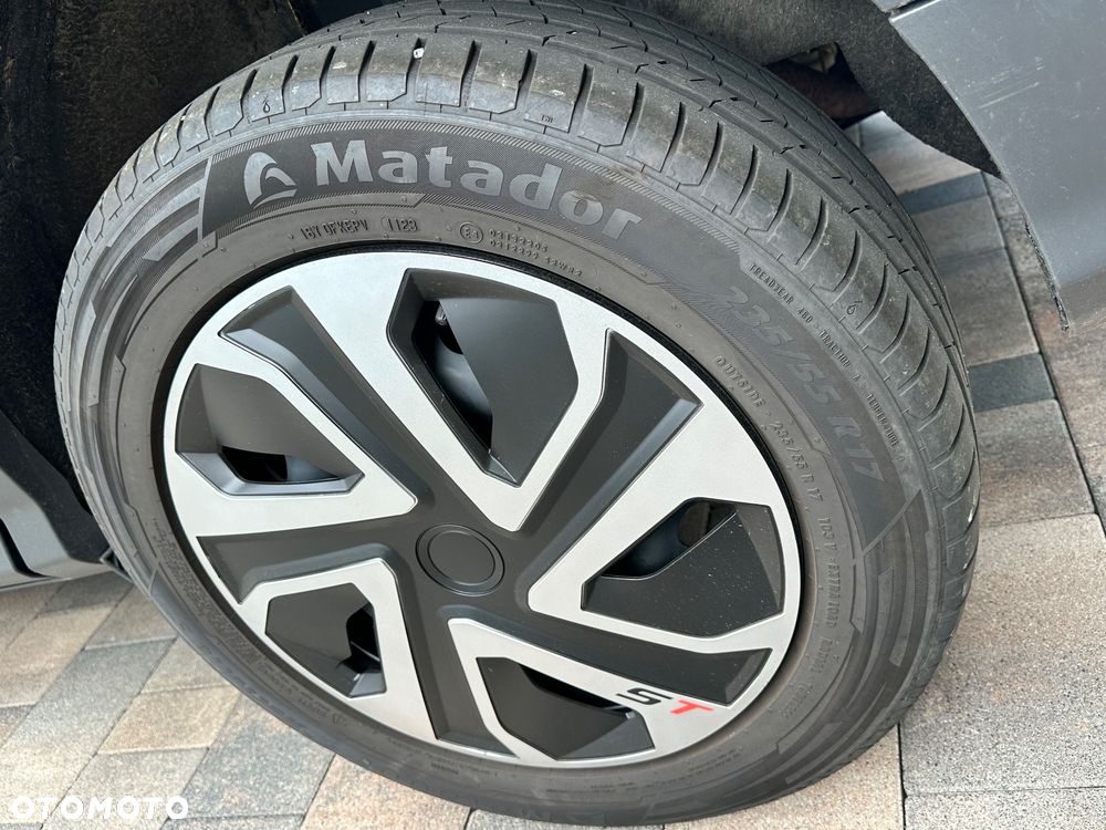 Ford Kuga - 13