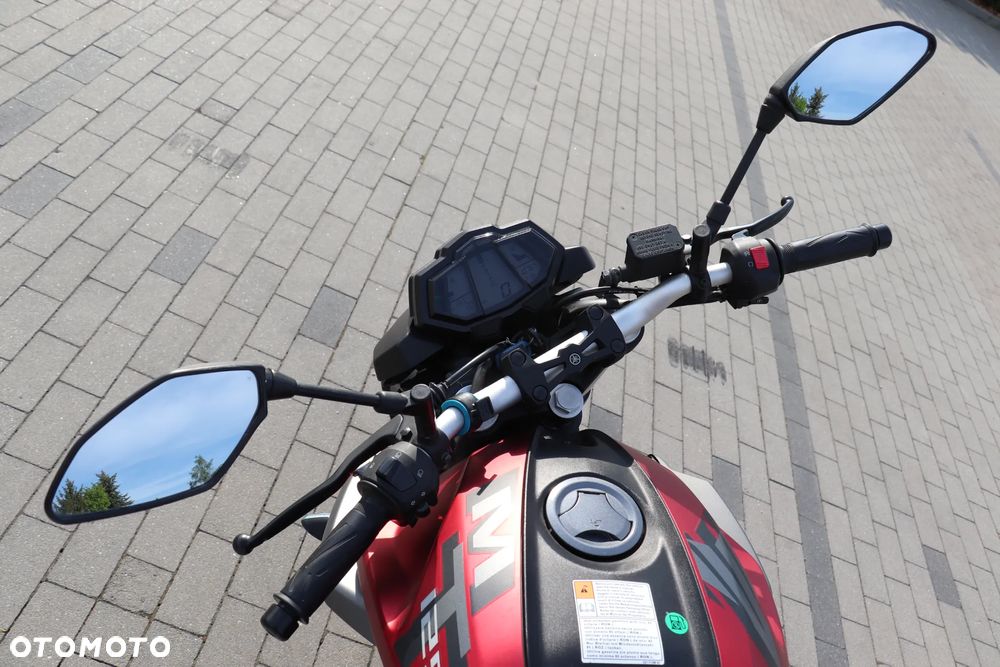 Yamaha MT - 8
