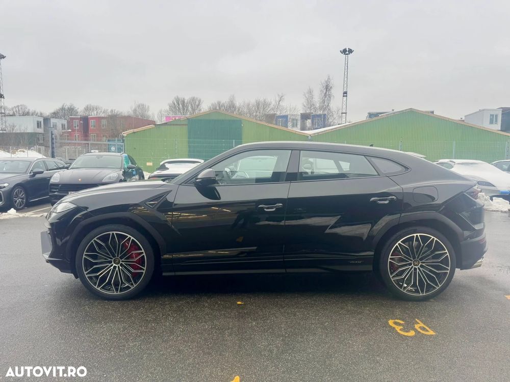 Lamborghini URUS - 5