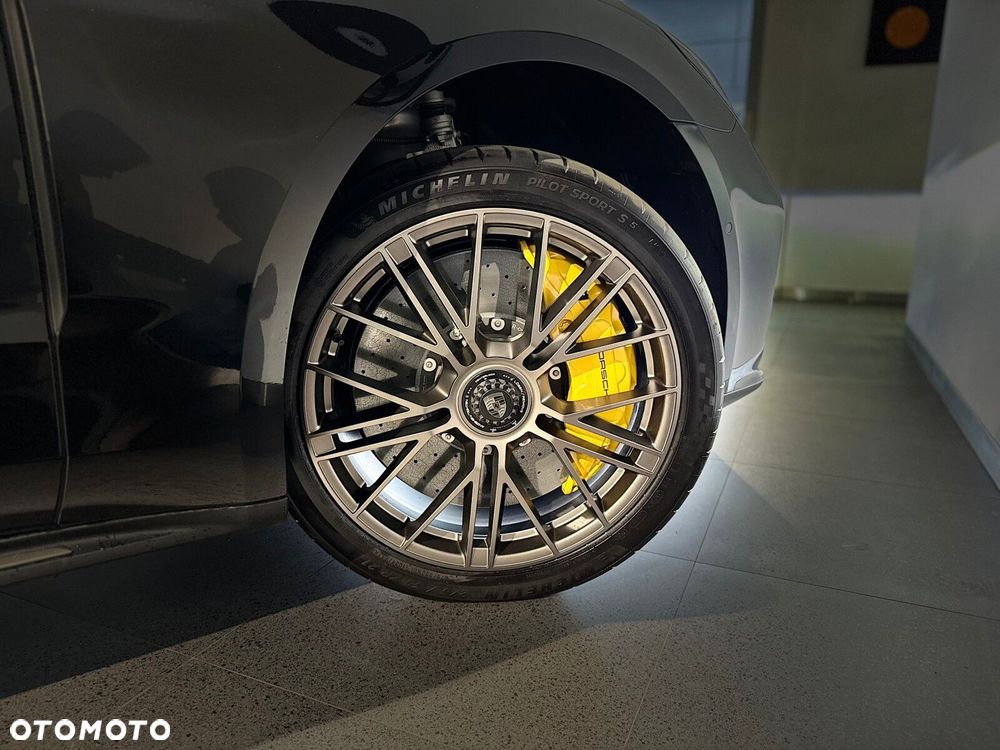 Porsche Panamera - 16