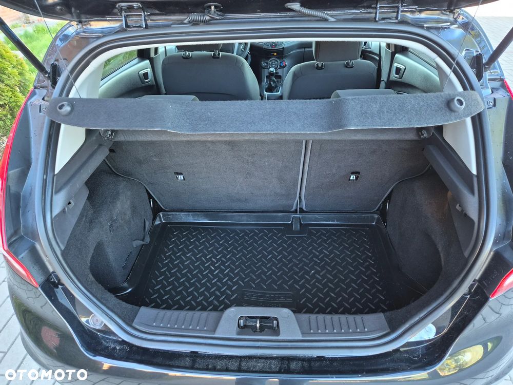 Ford Fiesta 1.25 Ambiente EU5 - 34