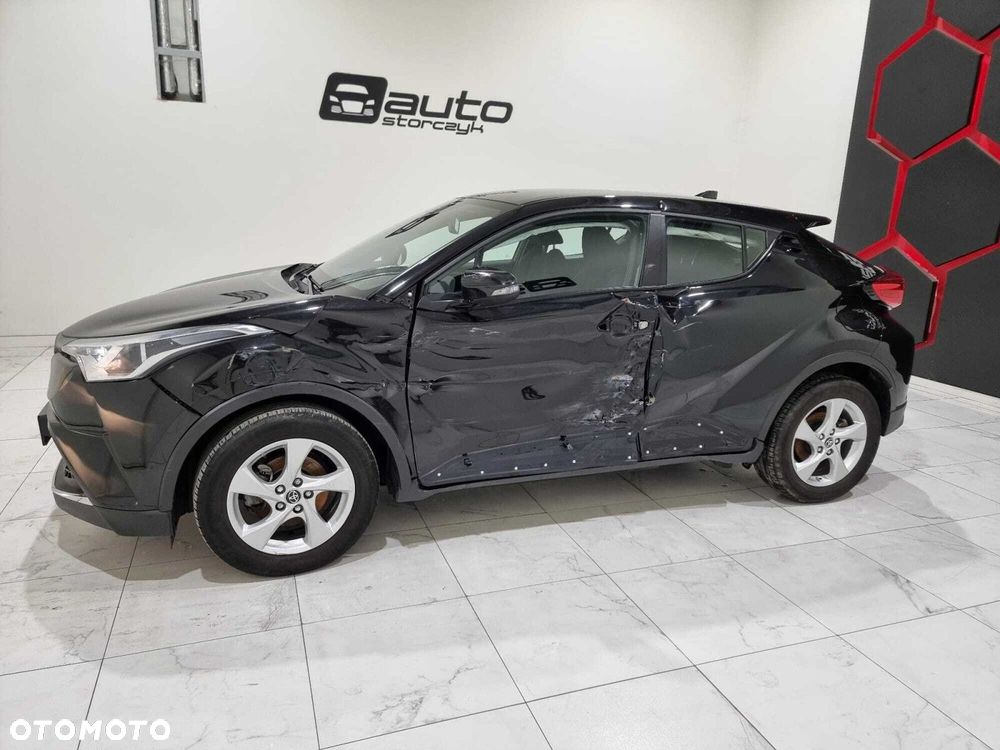 Toyota C-HR - 11