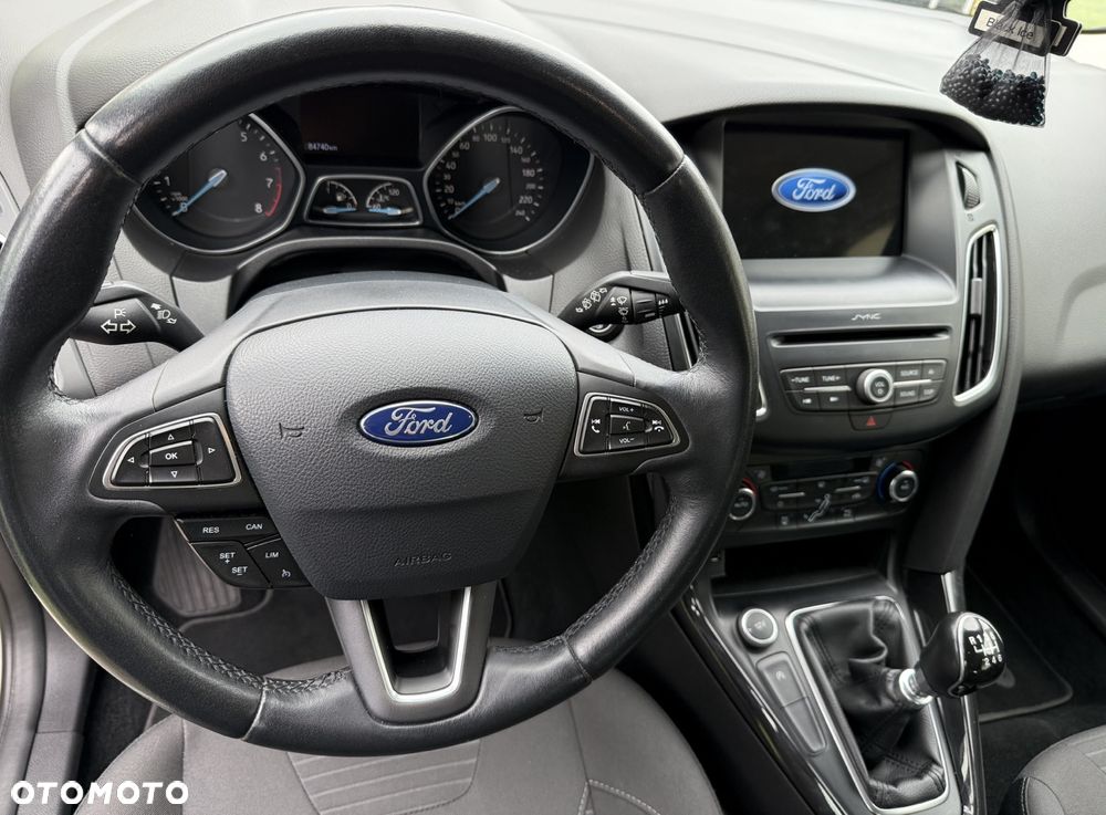 Ford Focus 1.5 EcoBoost Titanium ASS - 12