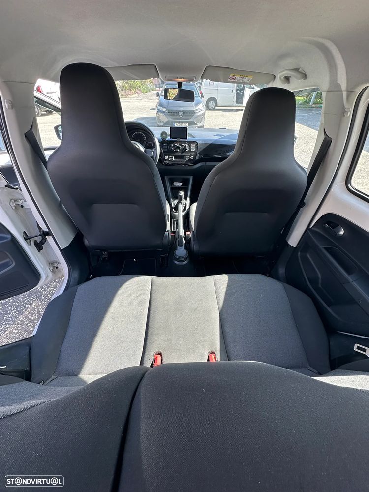 VW Up! 1.0 BMT Move - 14