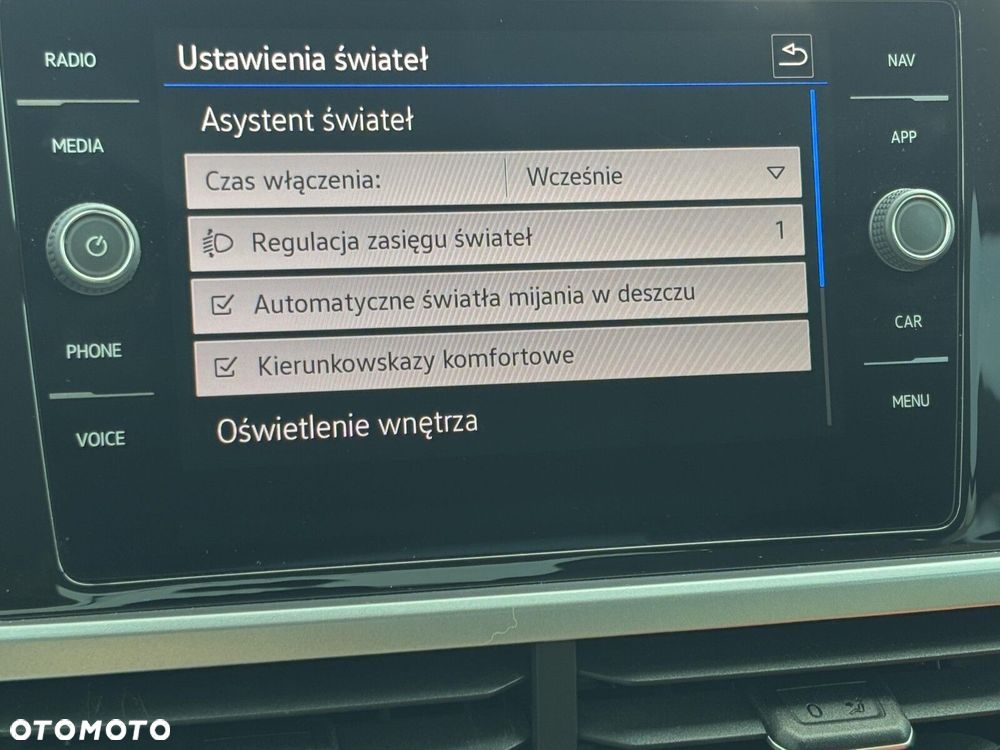 Volkswagen T-Roc 1.5 TSI Life - 32