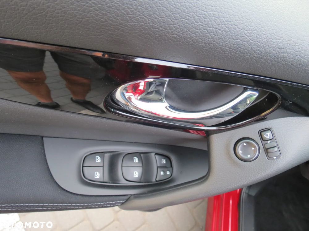 Nissan Qashqai - 35