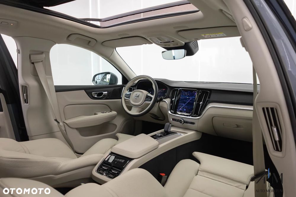 Volvo V60 Cross Country B4 D AWD Geartronic - 18