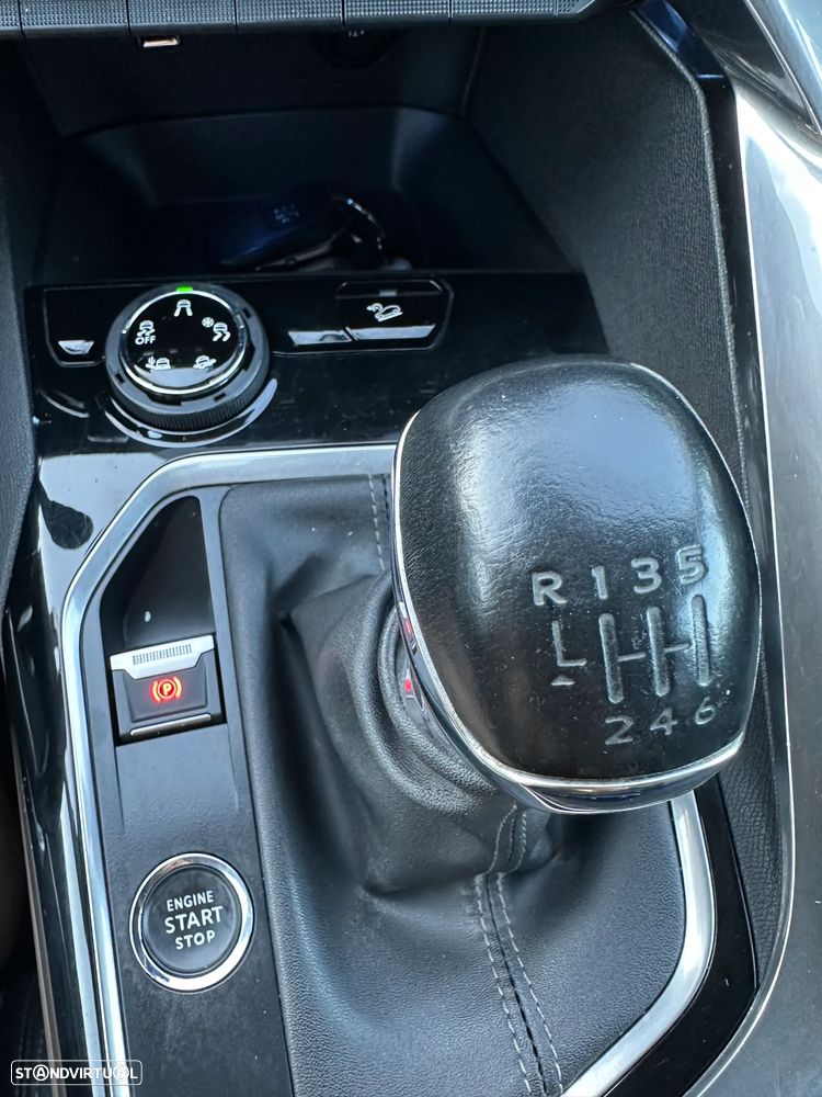 Peugeot 3008 PureTech 130 Stop & Start GPF Allure - 11