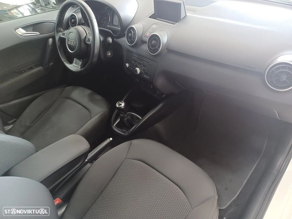 Audi A1 Sportback 1.6 TDI Advance - 16