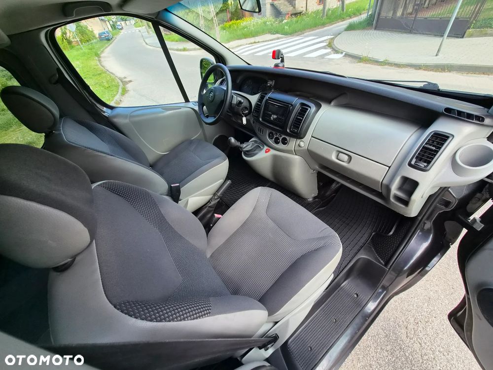 Opel Vivaro - 9